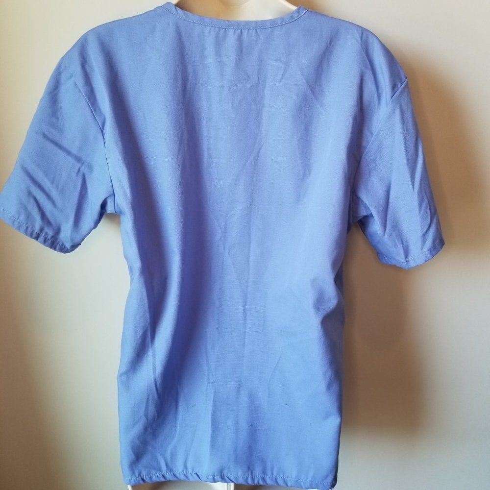 3 Pocket Scrub Top - Picture 3 of 4